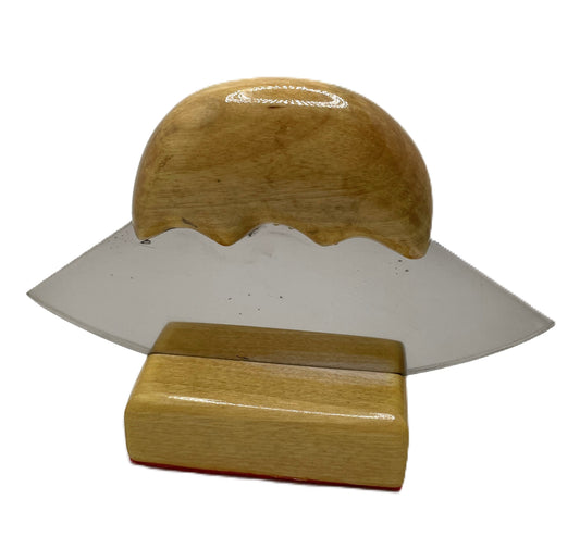 ULU CARVING TOOL ON STAND - TAN/YELLOW WOOD HANDLE
